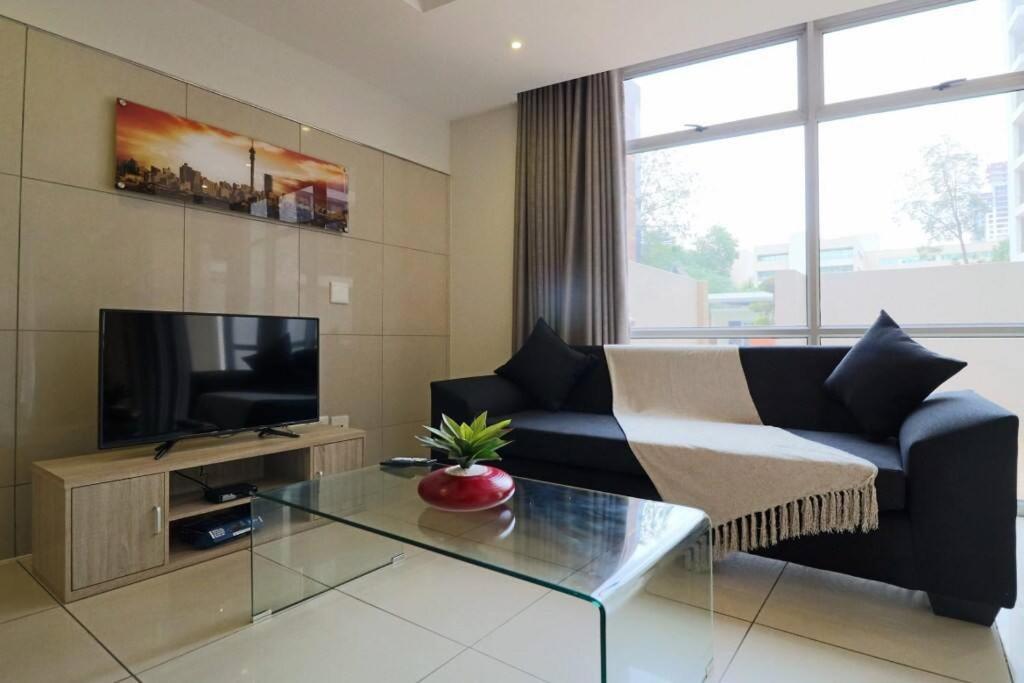 Upmarket Sandton Hydro Park Apartments Johannesburg Esterno foto
