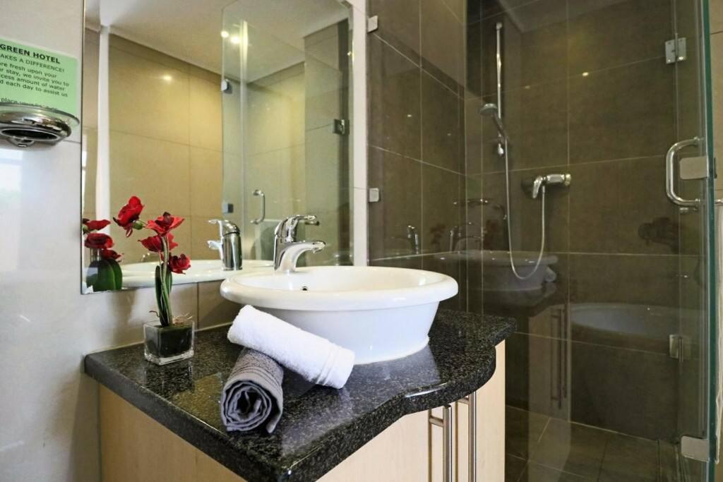 Upmarket Sandton Hydro Park Apartments Johannesburg Esterno foto