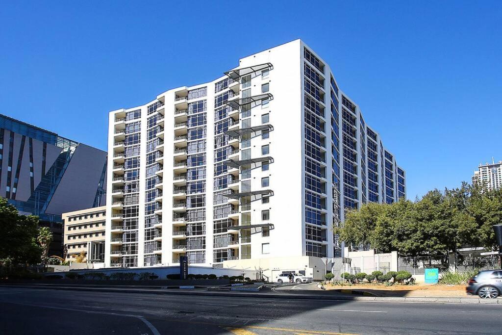 Upmarket Sandton Hydro Park Apartments Johannesburg Esterno foto